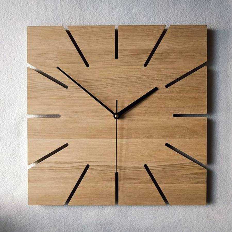 ساعت دیواری چوبی مدرن 
