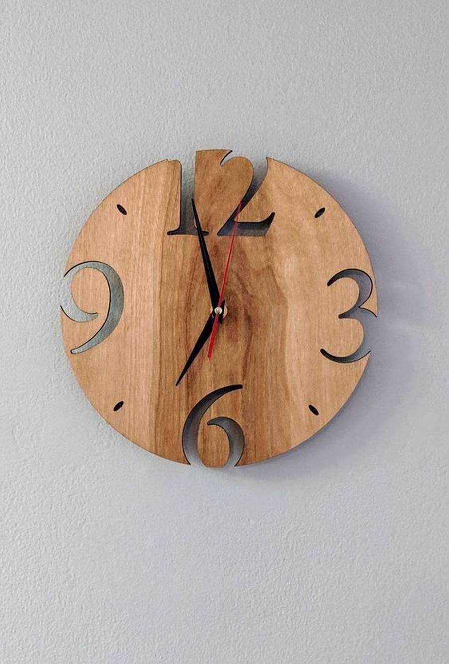 ساعت دیواری چوبی مدرن 